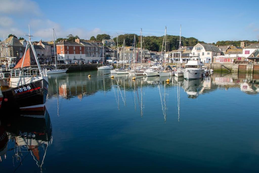 Trethvor House Ensuite Double Room With Free Parking In Quiet Residential Area Padstow Exterior photo
